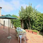 Spacious Mansion In Near Sea בית נופש פרגליה