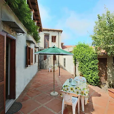 Spacious Mansion In Near Sea Nyaraló