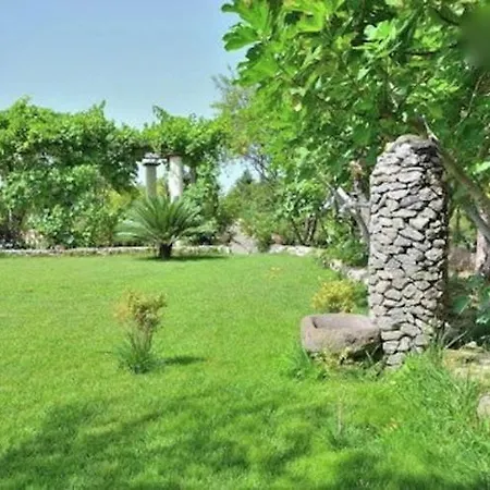 Spacious Mansion In Near Sea Hébergement de vacances