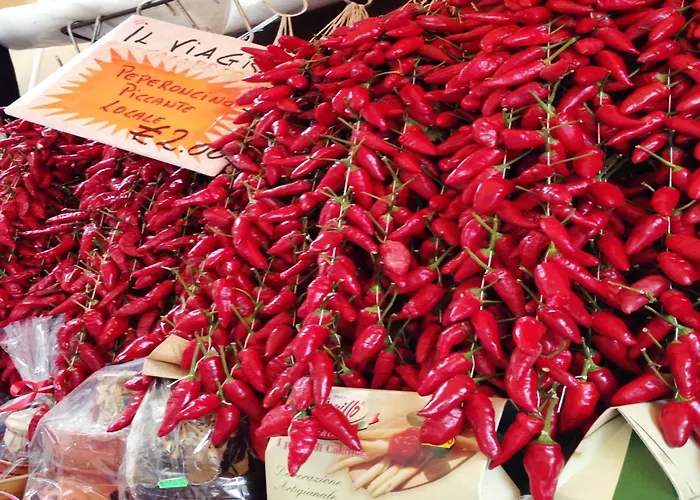 Semesterbostad Spacious Mansion In Near Sea Parghelia